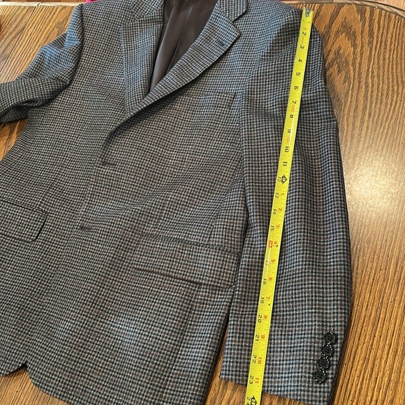 BURBERRY London Men’s Sport Coat Made in the USA 🇺🇸 52 Silk/ 48 Wool 40 SHT - Picture 11 of 13